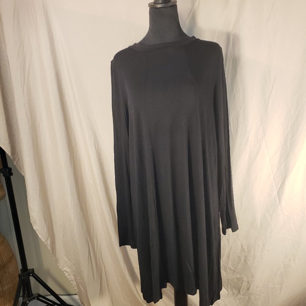 Goldspark Black Long Sleeve Swing Dress with open back design - L